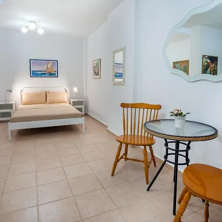 Casa Costa For 7 Guests Near Fourka Skala Fourkas
